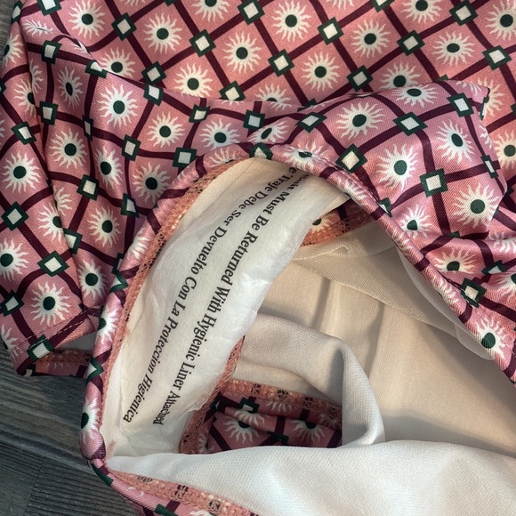 NWT SHADE & SHORE Swimsuit s 4-6 - Picture 3 of 8